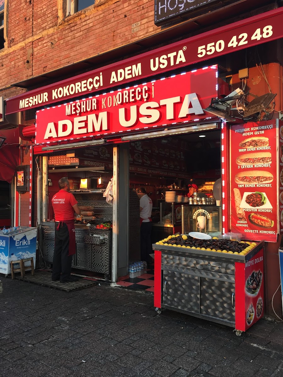 Meşhur Kokoreçci Adem Usta
